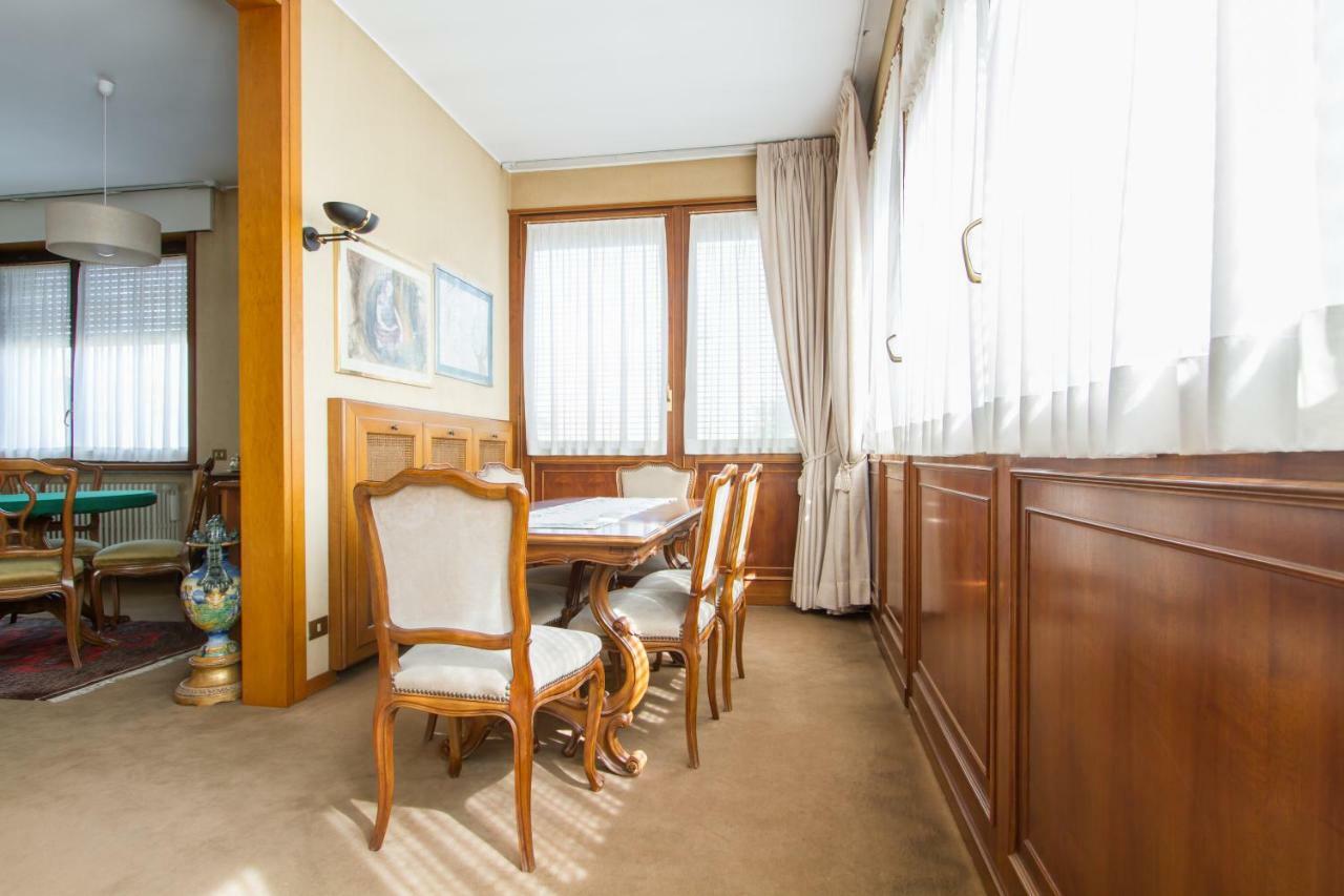 Appartamento Ampio E Indipendente Con Vista Giardino Paderno d'Adda Luaran gambar