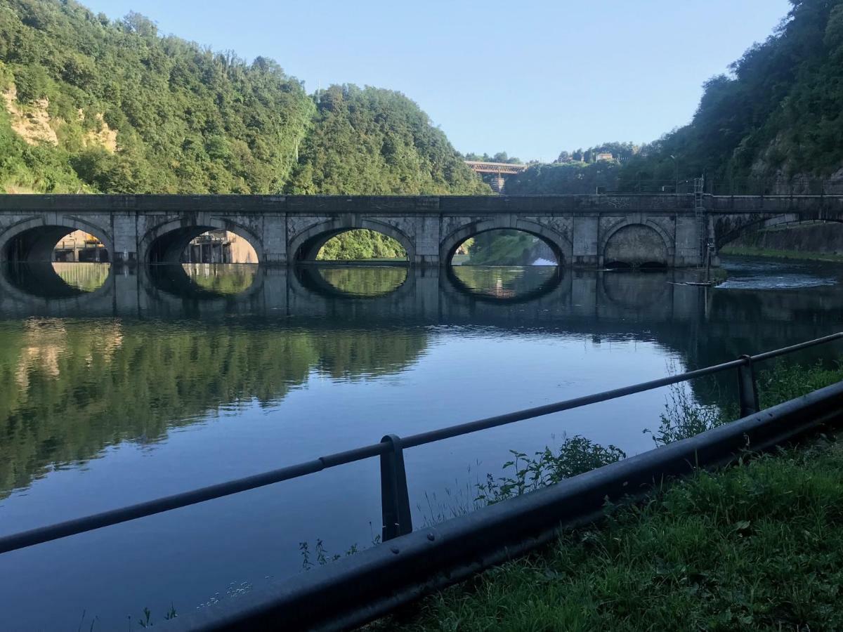 Appartamento Ampio E Indipendente Con Vista Giardino Paderno d'Adda Luaran gambar