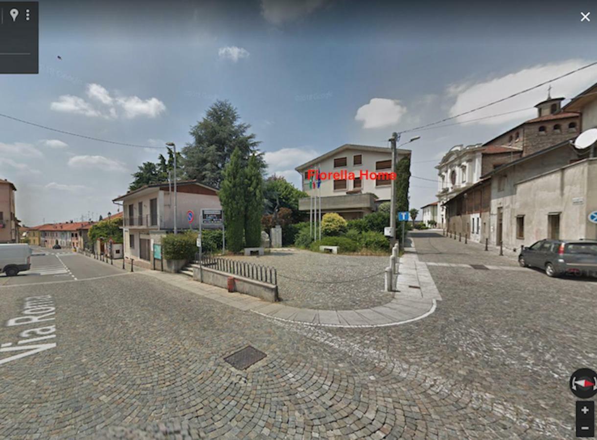 Appartamento Ampio E Indipendente Con Vista Giardino Paderno d'Adda Luaran gambar